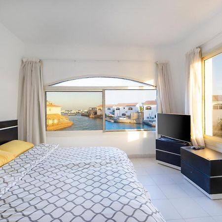 Aden Beach - Sea View Room With Beach Access In Villa Hurghada Exteriör bild